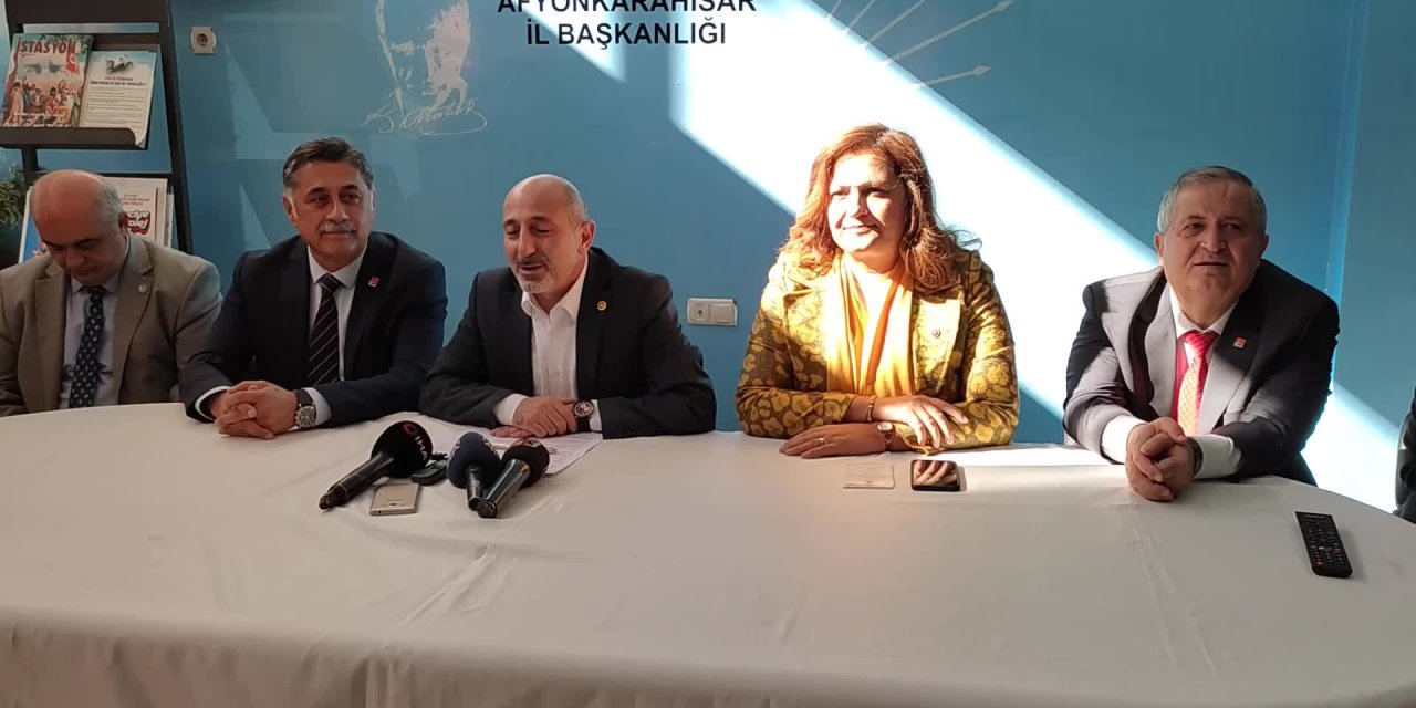 ÖZTUNÇ: "GENEL BAŞKANIMIZDAN ÜYEMİZE KADAR HEPİMİZ MUSTAFA KEMAL’İN ASKERİYİZ, SAYIN ERDOĞAN, SEN KİMİN ASKERİSİN?”