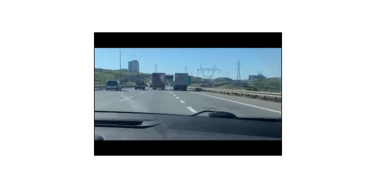 İSTANBUL'DA 105 BİN PAKET KAÇAK SİGARA ELE GEÇİRİLDİ