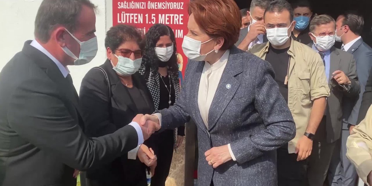 SİİRTLİ ESNAF: “KİMİSİ KREDİ ÇEKEMİYOR, BURADAN ALDIĞI TELEFONU SATIYOR, NAKİTE ÇEVİRİYOR”