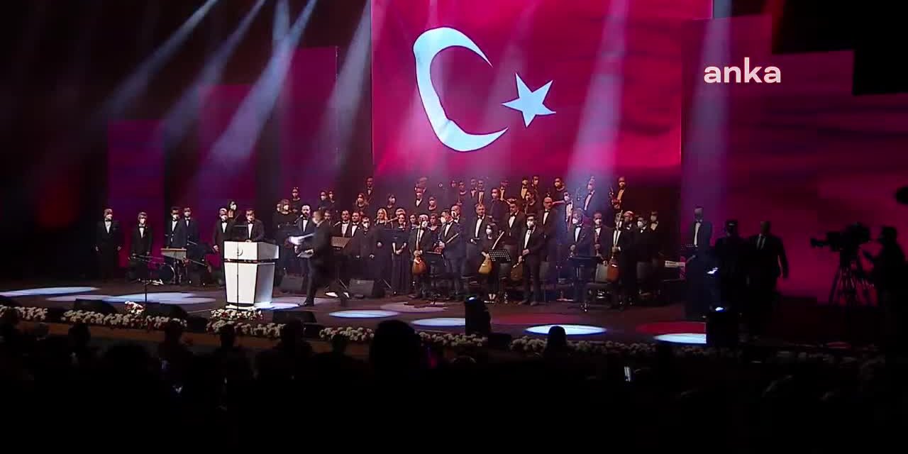 ERDOĞAN: "SİYASİ VE SOSYAL HAYATIMIN HER DÖNEMİNDE KADINLARIMIZIN YANINDA YER ALDIM"
