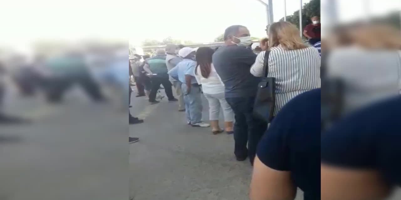 HER 10 DAKİKAYA 50 AŞI RANDEVUSU VERİLDİ, HASTANE BAHÇESİ DOLDU TAŞTI