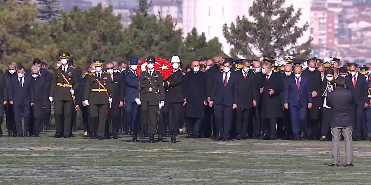 29 EKİM CUMHURİYET BAYRAMI: ANITKABİR'DE RESMİ TÖREN DÜZENLENDİ