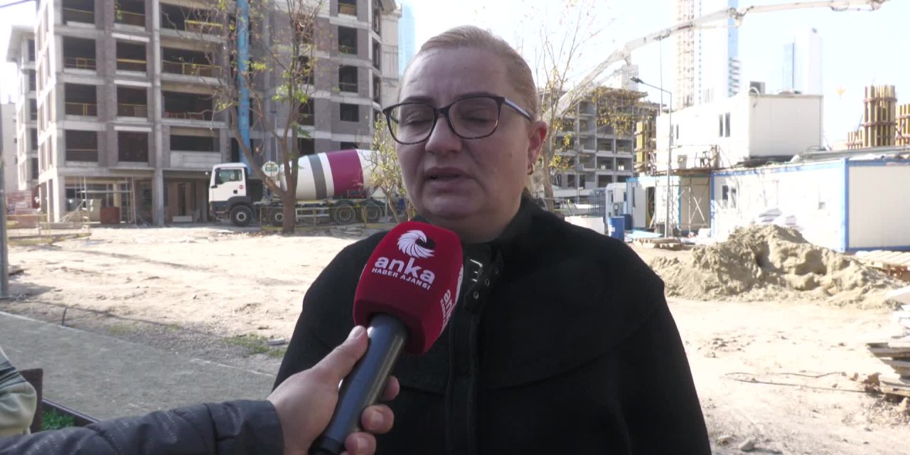 DEPREMZEDENİN 1 YILDIR BİTMEYEN ÇİLESİ: BAKANLIK 'AĞIR HASARLI' DEYİP YIKTI, DASK 'AZ HASARLI' DİYE DÜŞÜK MİKTARDA TADİLAT ÖDEMESİ YAPTI