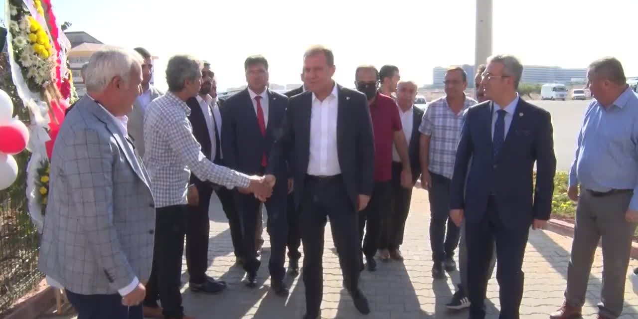 VAHAP SEÇER, OTO GALERİCİ ESNAFININ SIKINTILARINI DİNLEDİ