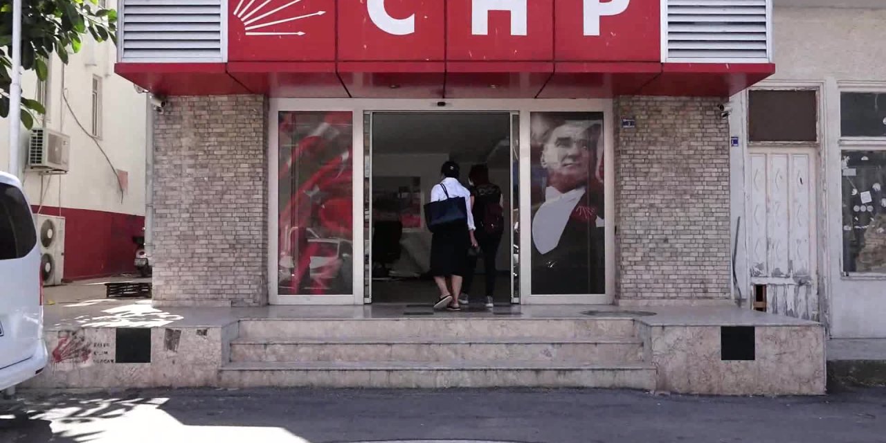 MURATPAŞA BELEDİYE BAŞKANI UYSAL’DAN CHP ZİYARETİ
