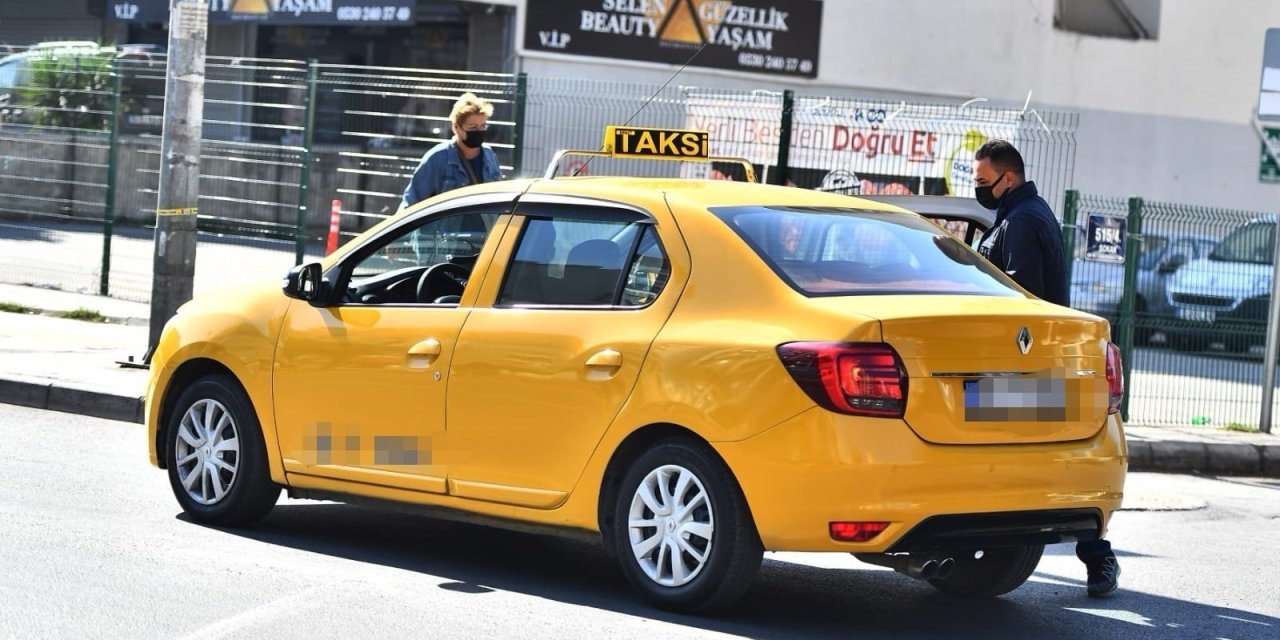 İZMİR'DE TAKSİLERE 'KISA MESAFE' DENETİMİ