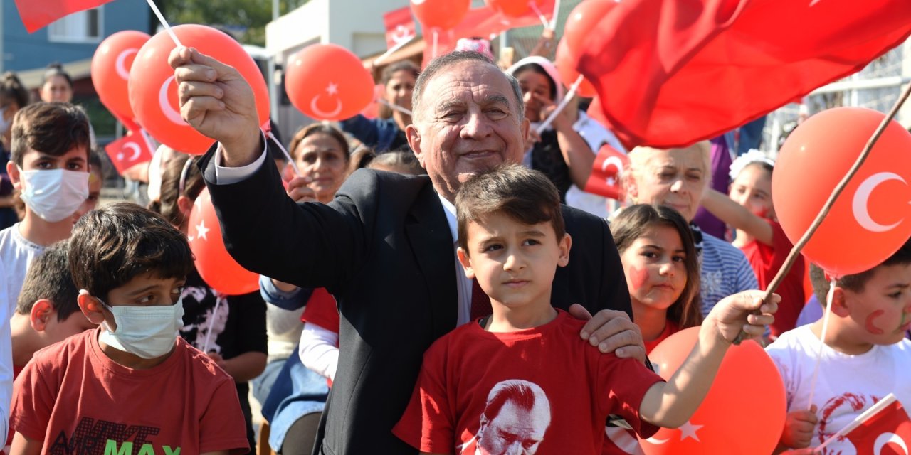 SEYHAN’DA CUMHURİYET BAYRAMI COŞKUYLA KUTLANDI