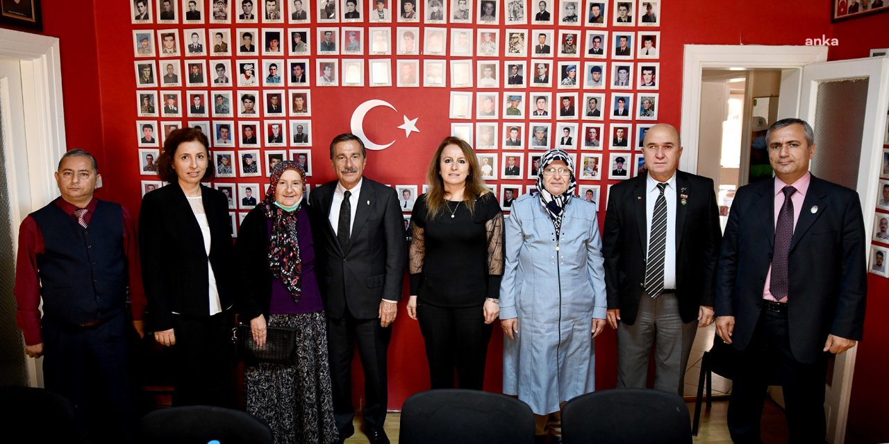 TEPEBAŞI BELEDİYE BAŞKANI ATAÇ GAZİLERLE BİR ARAYA GELDİ