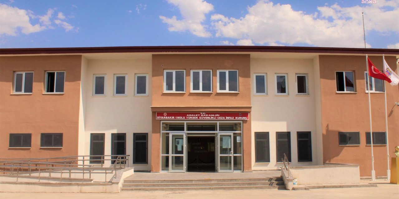 CEZAEVİ BERBERİ PANDEMİ NEDENİYLE KAPATILDI: “SAĞLIK İÇİN BULDUKLARI ÇÖZÜM DAHA SAĞLIKSIZ”