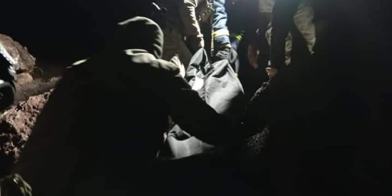 İRAN SINIRINDA BİR KİŞİNİN CANSIZ BEDENİNE ULAŞILDI