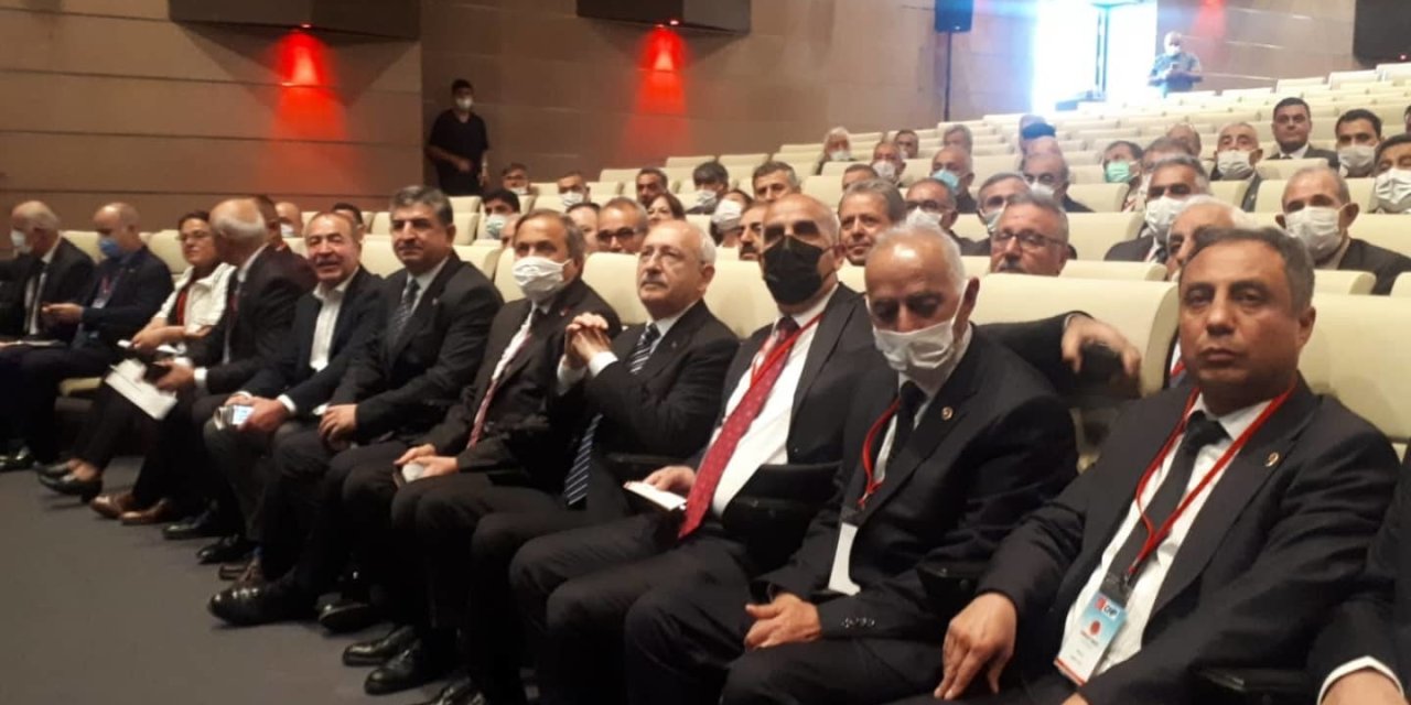 CHP PARTİ OKULU’NDAN İL GENEL MECLİSİ ÜYELERİNE 'YEREL YÖNETİM' EĞİTİMİ