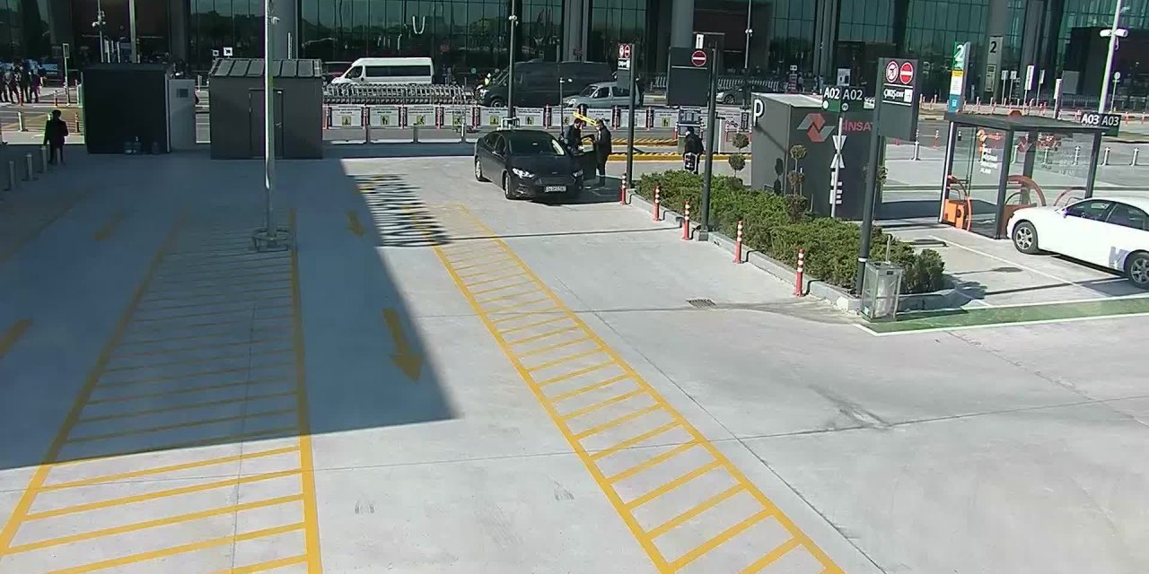 THODEX'İN SAHİBİÖZER'İN YURT DIŞINA KAÇIŞ GÖRÜNTÜLERİ ORTAYA ÇIKTI