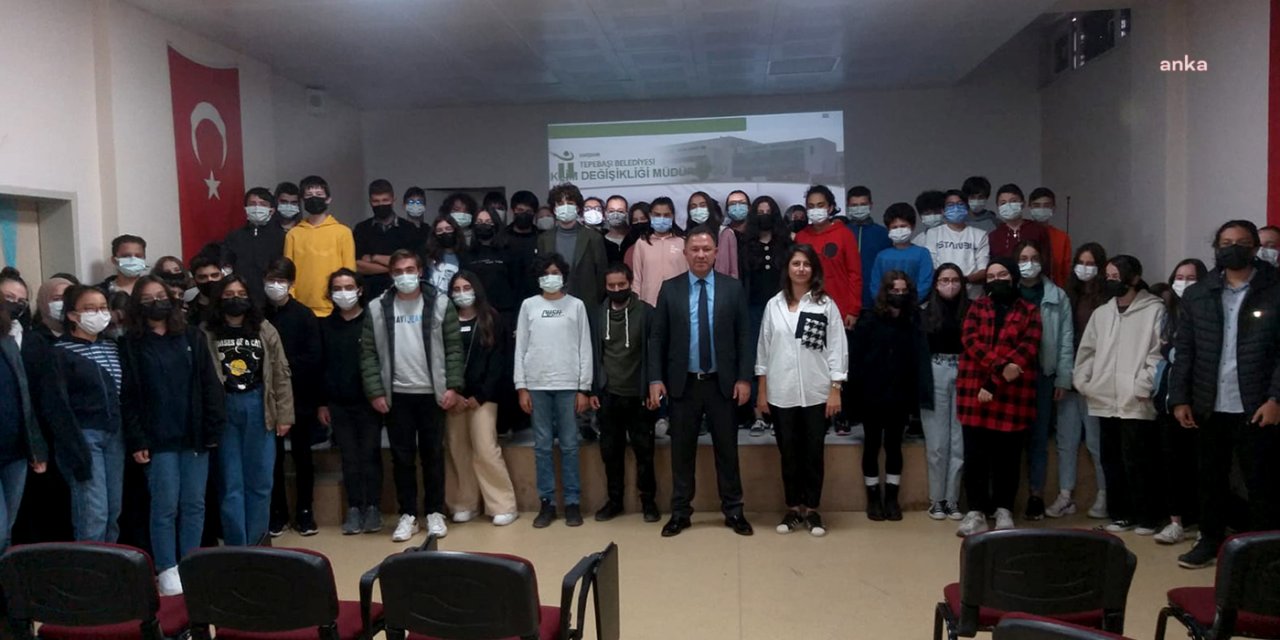 TEPEBAŞI'NDA ÖĞRENCİLERE İKLİM BİLİNCİ AŞILANIYOR