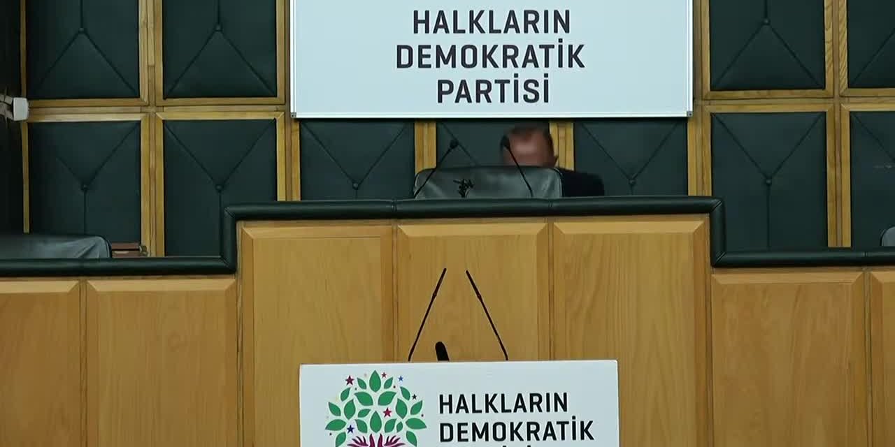 SANCAR: "BUGÜNKÜ İKTİDAR, TEK PARTİ ANLAYIŞINDAN, DARBECİ ZİHNİYETTEN BESLENMEKTEDİR"