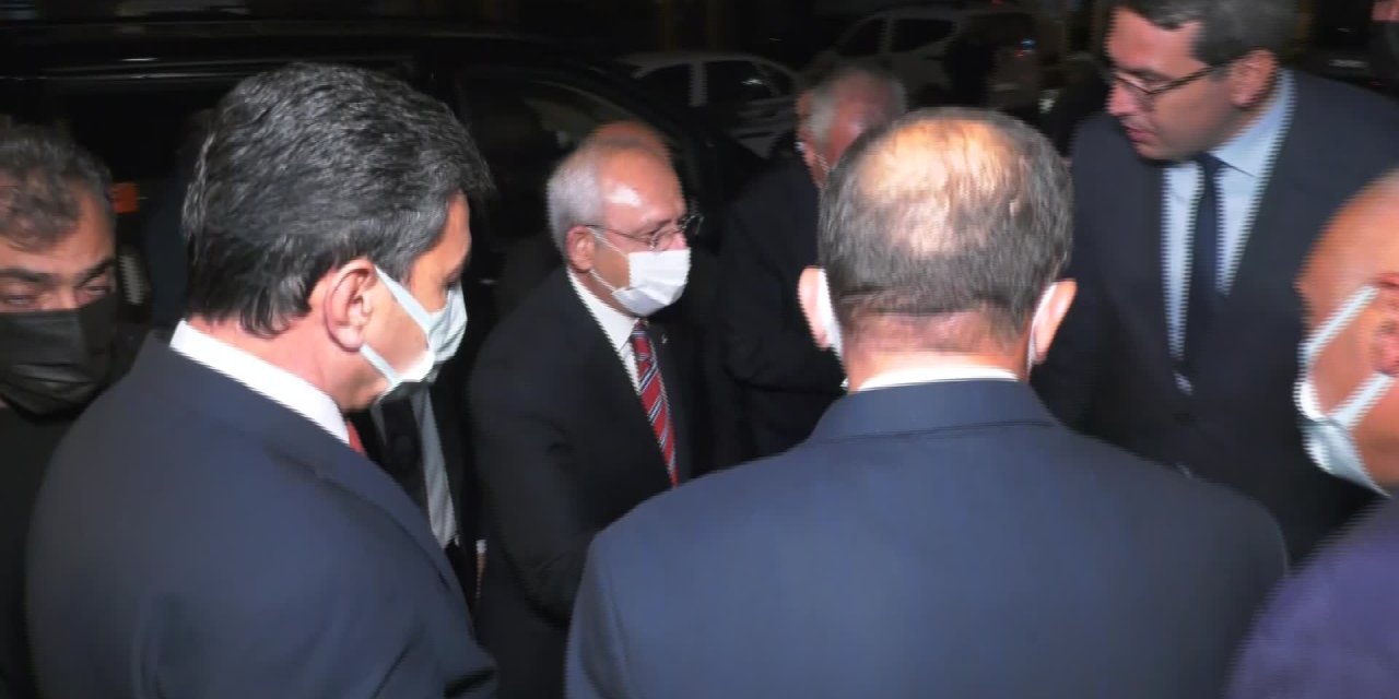 KILIÇDAROĞLU: İTTİFAK’I İKTİDARA GETİRMEK SİZİN ELİNİZDE. MERAKLANMAYIN, AZ KALDI. GELİYOR GELMEKTE OLAN.