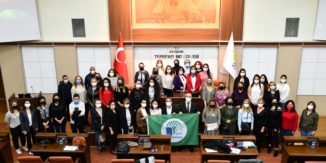 TEPEBAŞI'NDA EKO-OKULLAR PROJESİNİN YENİ DÖNEM İLK TOPLANTISI YAPILDI
