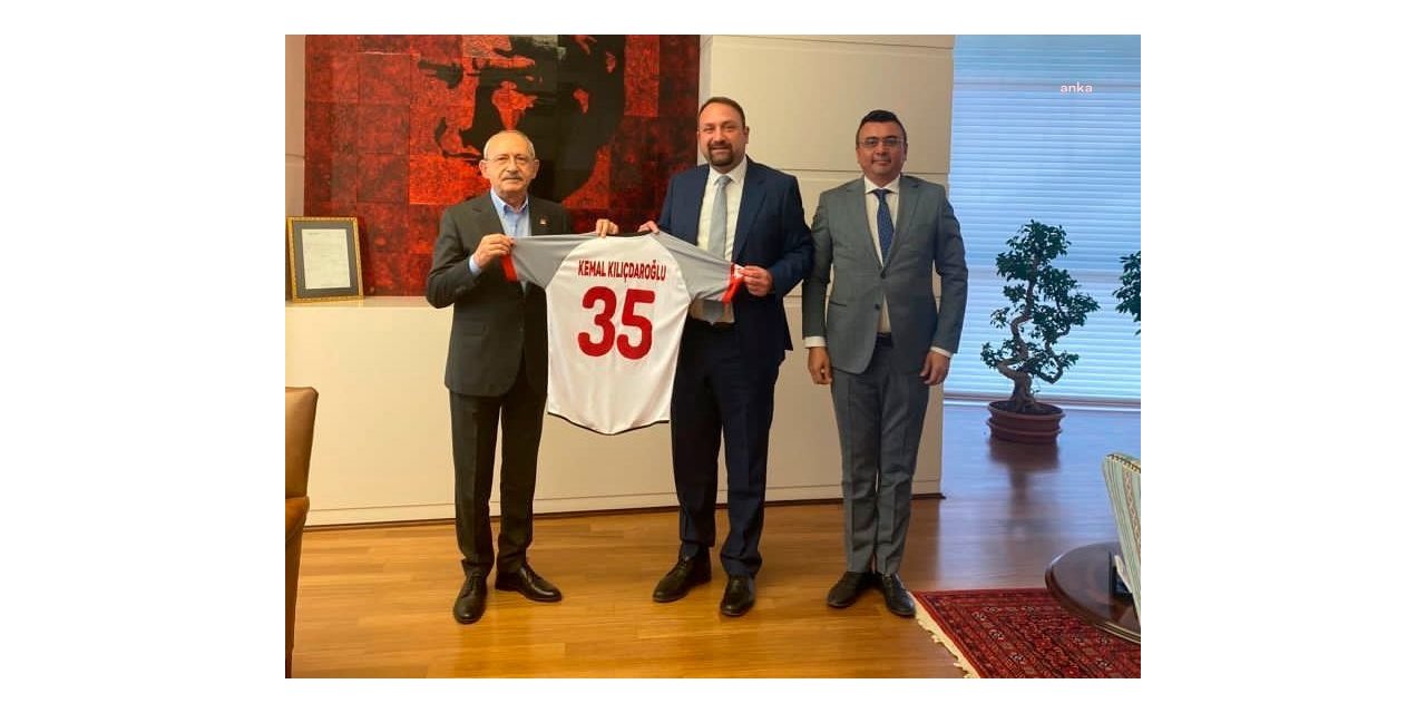 ÇİĞLİ BELEDİYE BAŞKANI GÜMRÜKÇÜ’DEN CHP LİDERİ KILIÇDAROĞLU’NA ZİYARET