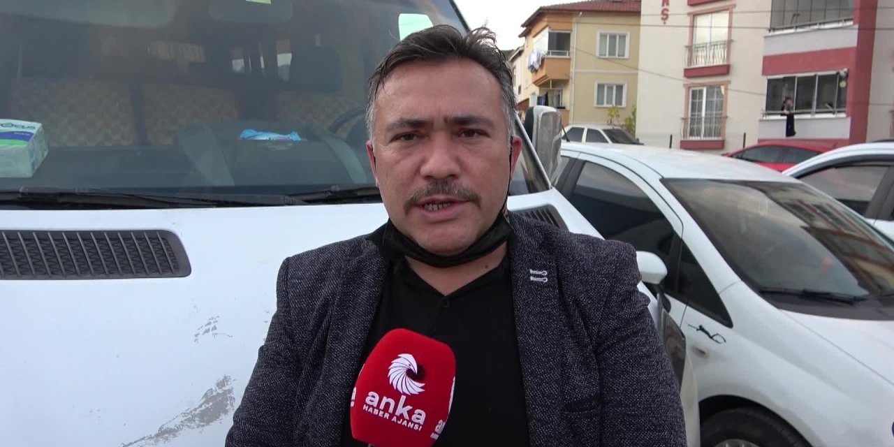 BİLECİK'TE MİNİBÜSÇÜLER İLE VALİLİK 50 KURUŞLUK ZAM İÇİN KARŞI KARŞIYA GELDİ