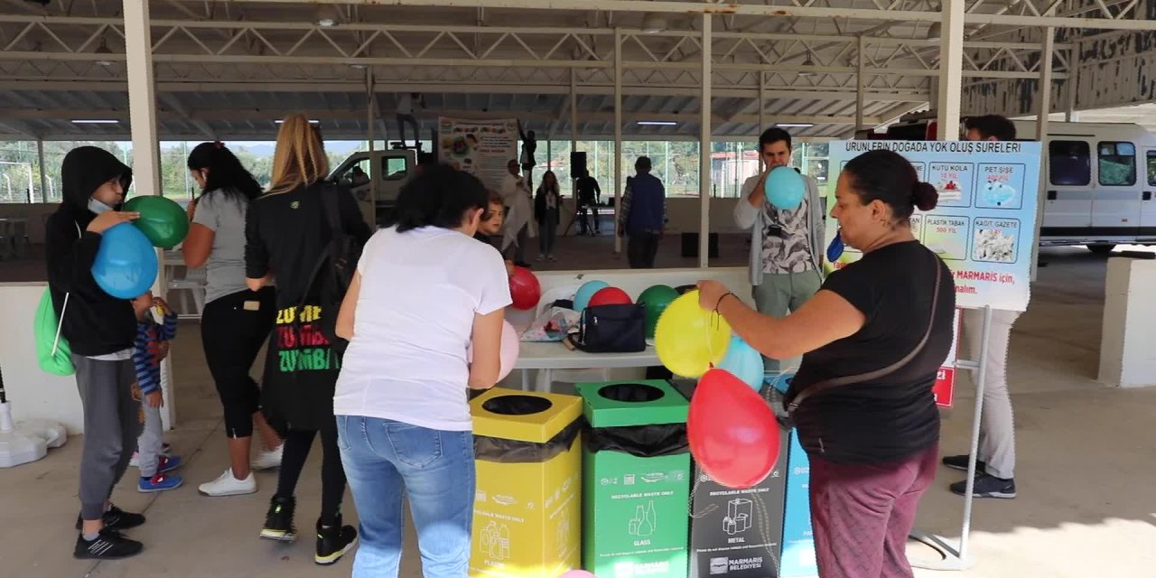 MARMARİS'TE ÇOCUK ŞENLİĞİ DÜZENLENDİ
