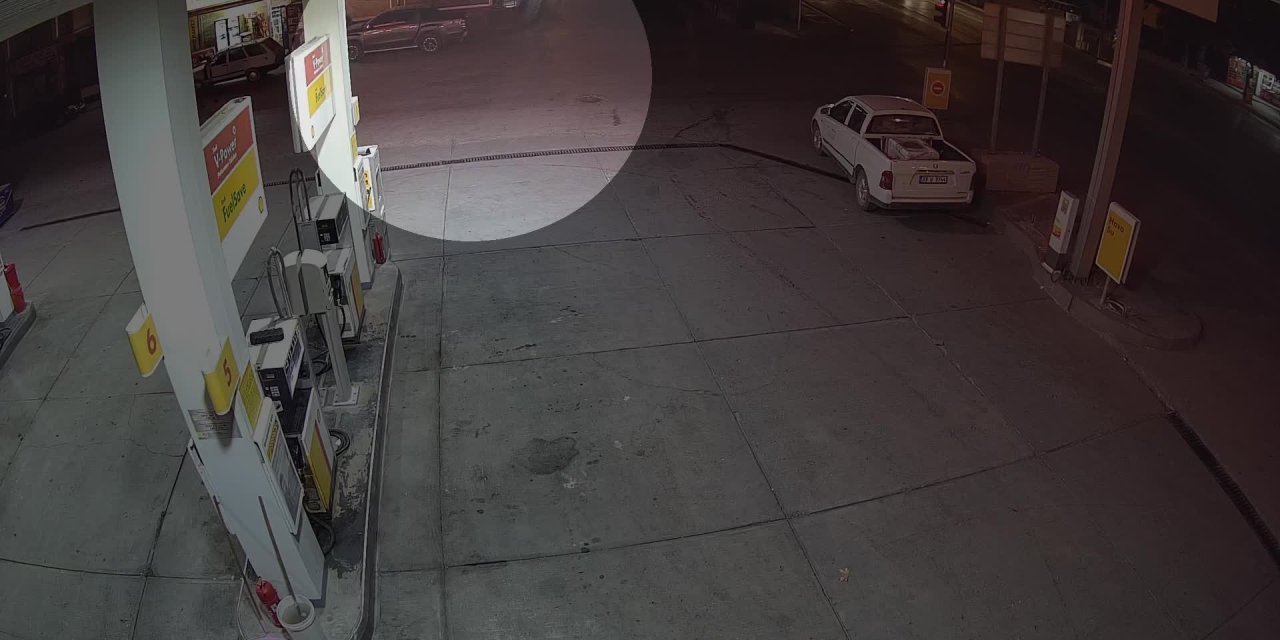 MHP'Lİ BELEDİYE BAŞKANI ALEYHİNDE PAYLAŞIM YAPTIĞI İÇİN DARP İDDİASI: KAMERA KAYITLARI ORTAYA ÇIKTI