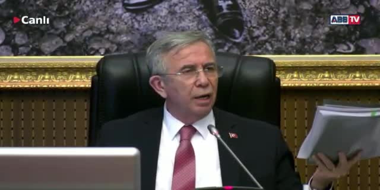 MANSUR YAVAŞ: “BEN GİDİYORUM SAVCIYA TAKIR TAKIR TESPİT ETTİĞİM BÜTÜN YOLSUZLUKLARI VERİYORUM SİZ NİYE VERMİYORSUNUZ”