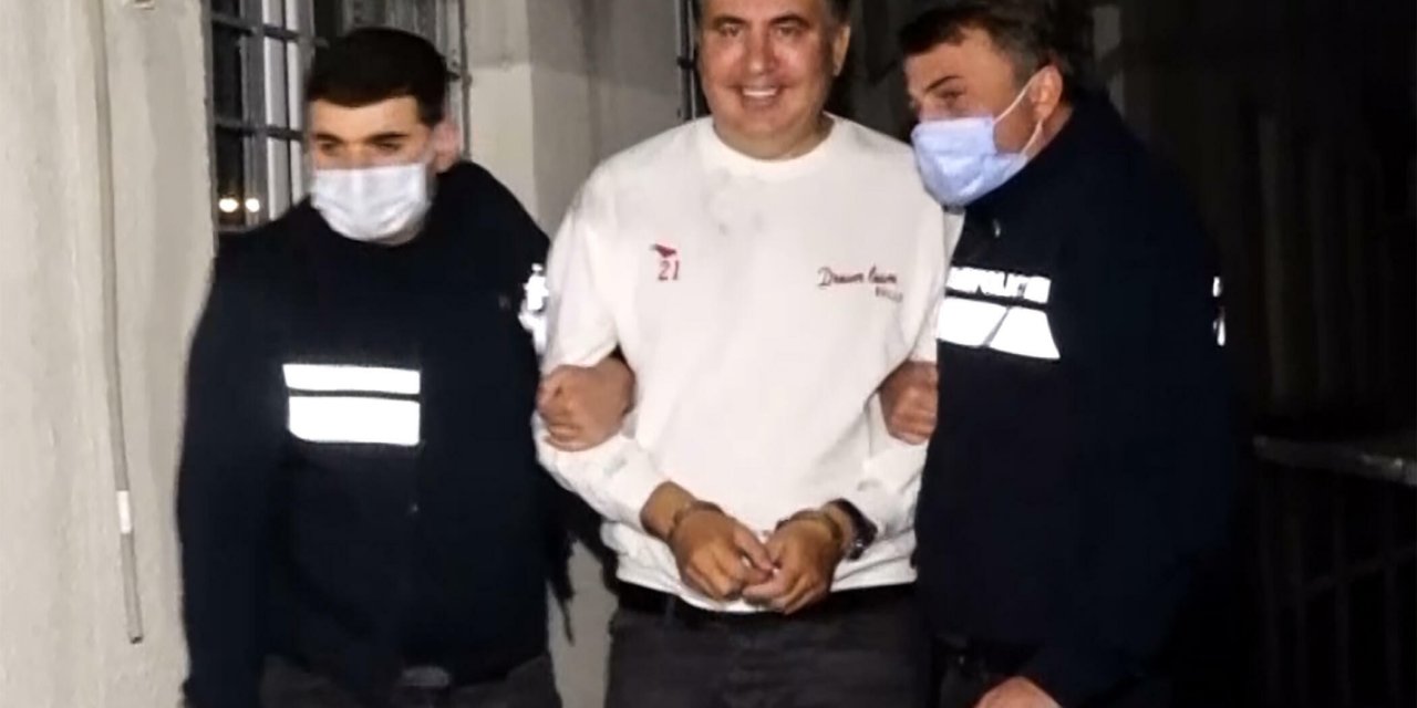 GÜRCİSTAN'IN ESKİ CUMHURBAŞKANI SAAKAŞVİLİ HASTANEYE KALDIRILDI