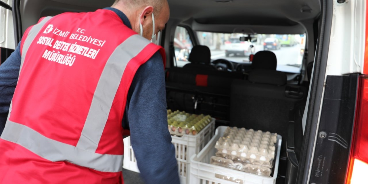 İZMİT BELEDİYESİ'NİN GIDA BANKASI VATANDAŞLARA DESTEĞİNİ SÜRDÜRDÜ
