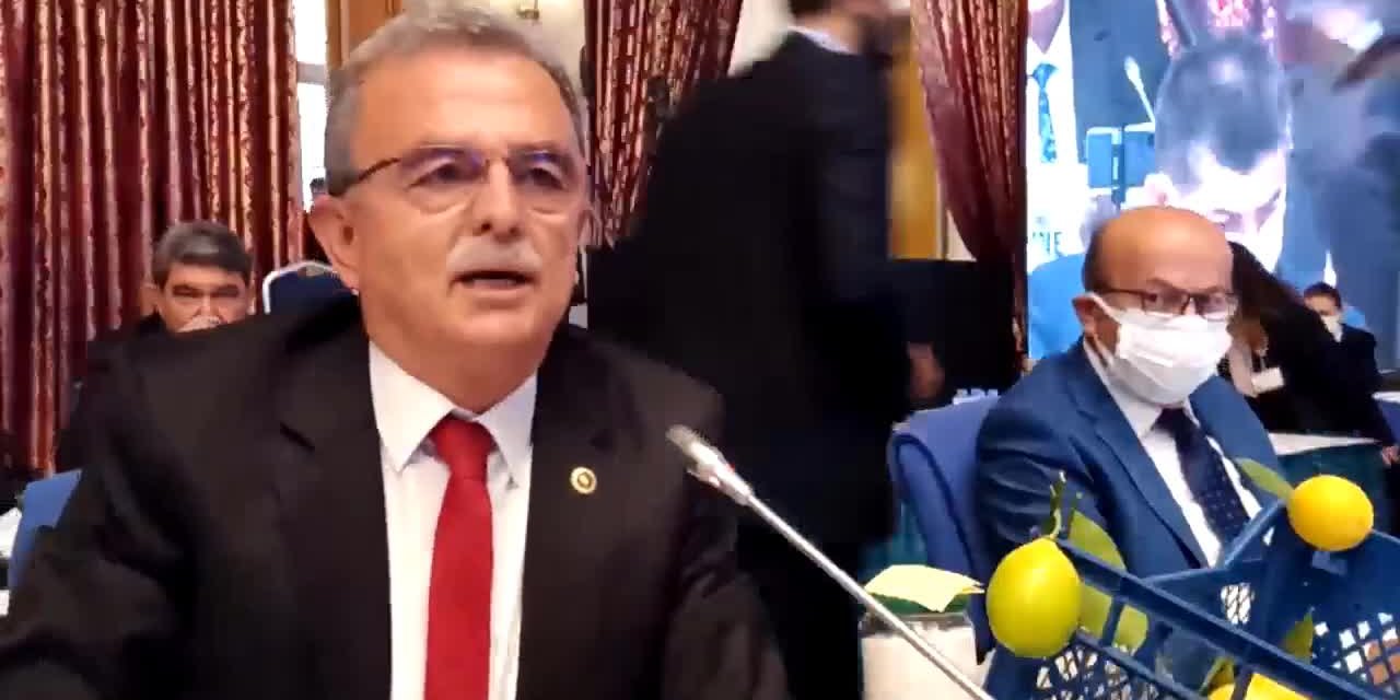 CHP’Lİ GİRGİN’DEN BAKAN PAKDEMİRLİ’YE: “ÇİFTÇİ ZARAR ETMİYOR, İFLAS EDİYOR”