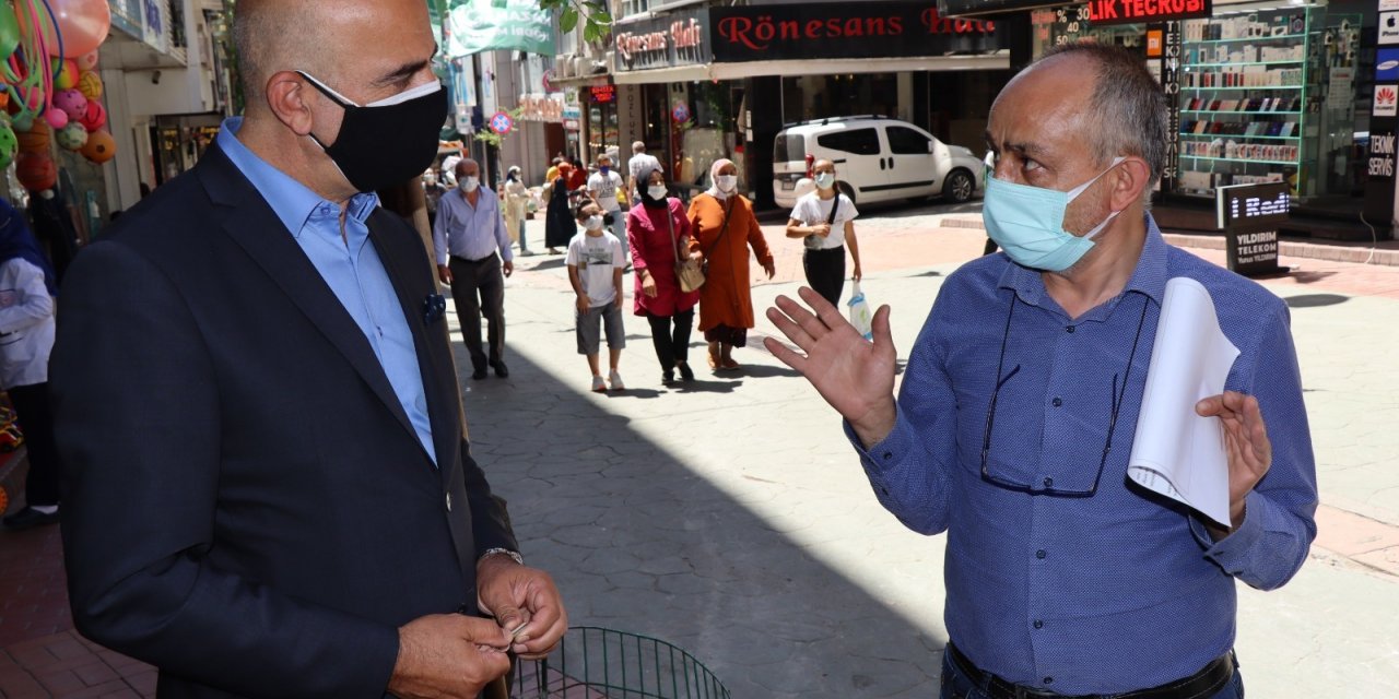 İZMİT'TE FETHİYE CADDESİ'NE İLK KAZMANIN NE ZAMAN VURULACAĞINA ESNAF KARAR VERECEK