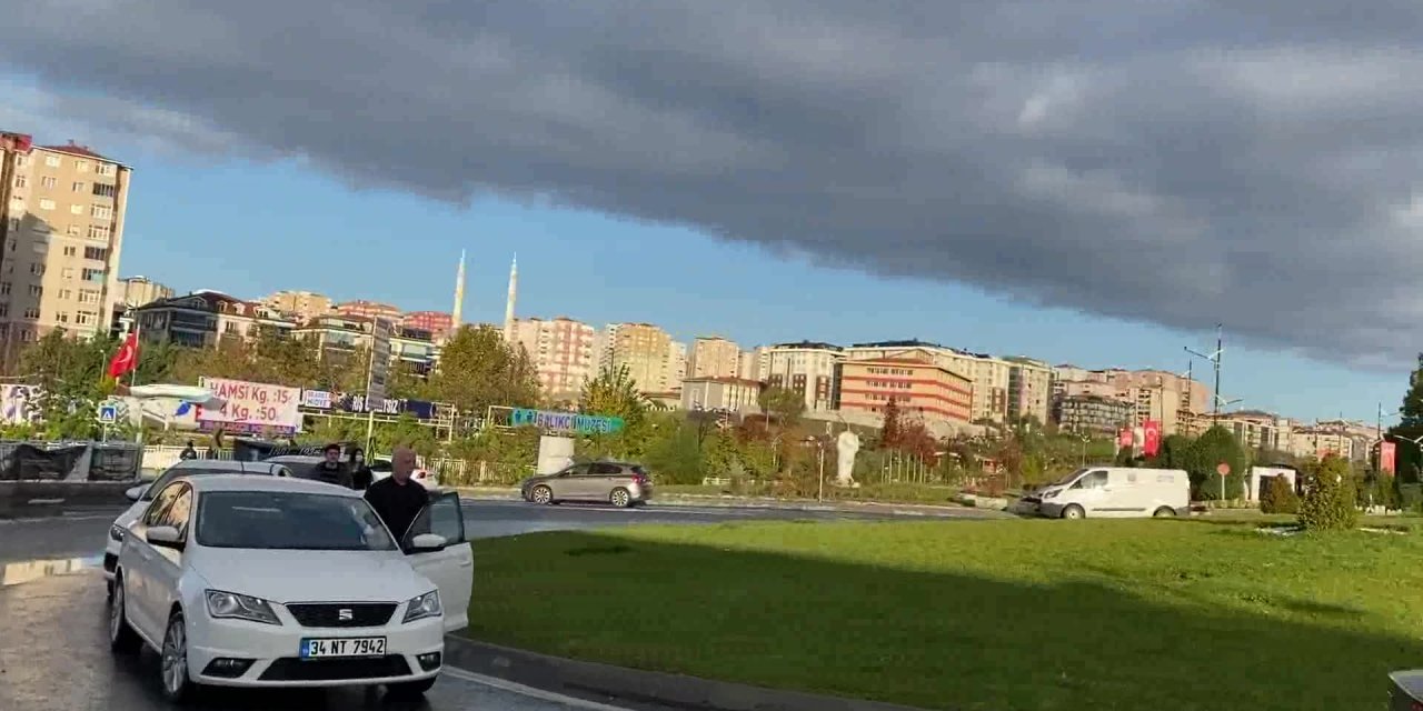 BÜYÜK ÖNDER ATATÜRK, BEYLİKDÜZÜ’NDE TÖRENLE ANILDI