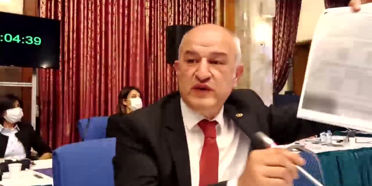 CHP MİLLETVEKİLİ KASAP, BAKAN DERYA YANIK’A SORDU: "İSTİFA ETMEYİ DÜŞÜNÜYOR MUSUNUZ?"