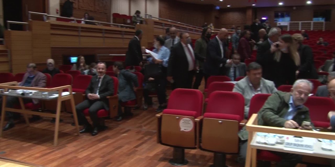 TUNÇ SOYER: HARMANDALI'DA ÇÖP SUYU VE METAN GAZI SIZINTISI YOK