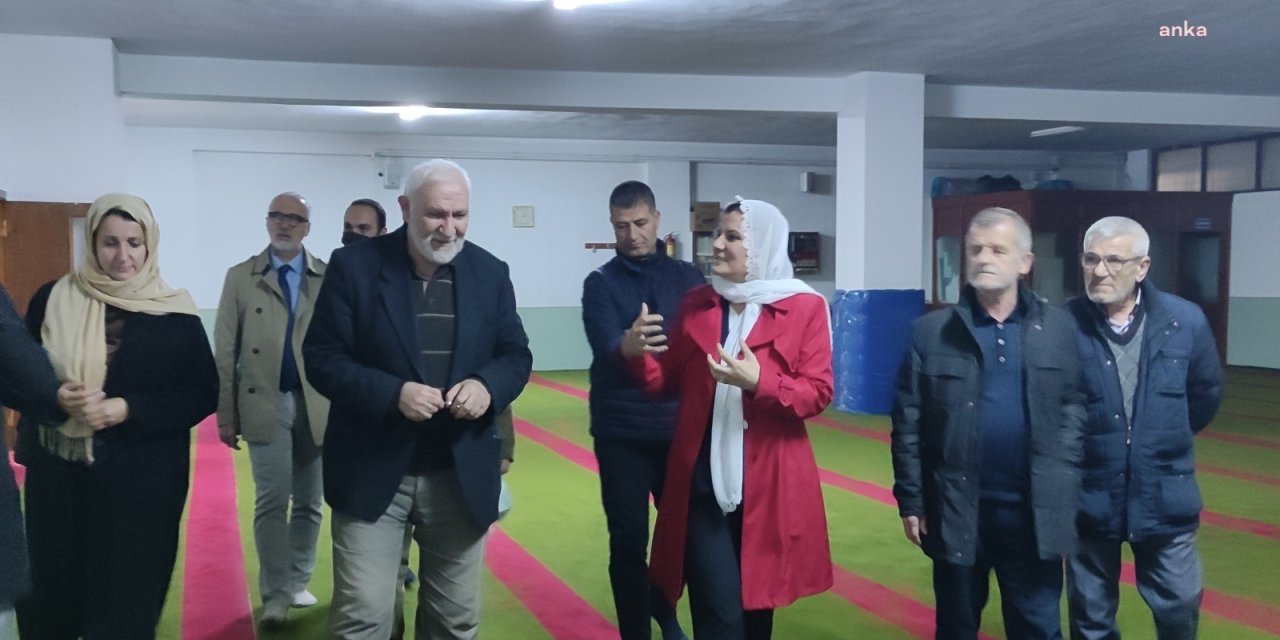 İZMİT BELEDİYE BAŞKANI HÜRRİYET, ZİNCİRLİKUYU CAMİİ CEMAATİ İLE KAHVALTIDA BULUŞTU