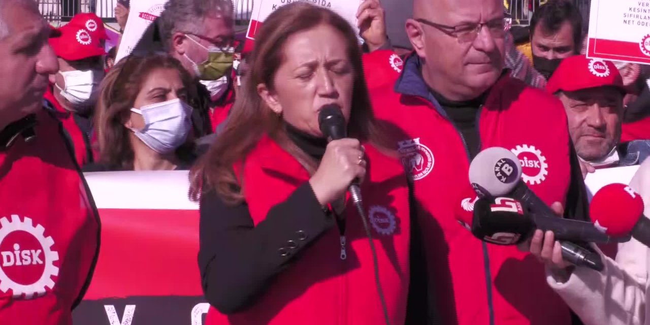 DİSK GENEL BAŞKANI ÇERKEZOĞLU: HER GECE, ALDIĞIMIZ ÜÇ KURUŞ ÜCRETLE KARA KIŞI NASIL GEÇİRECEĞİZ DİYE UYKULARIMIZ KAÇIYOR