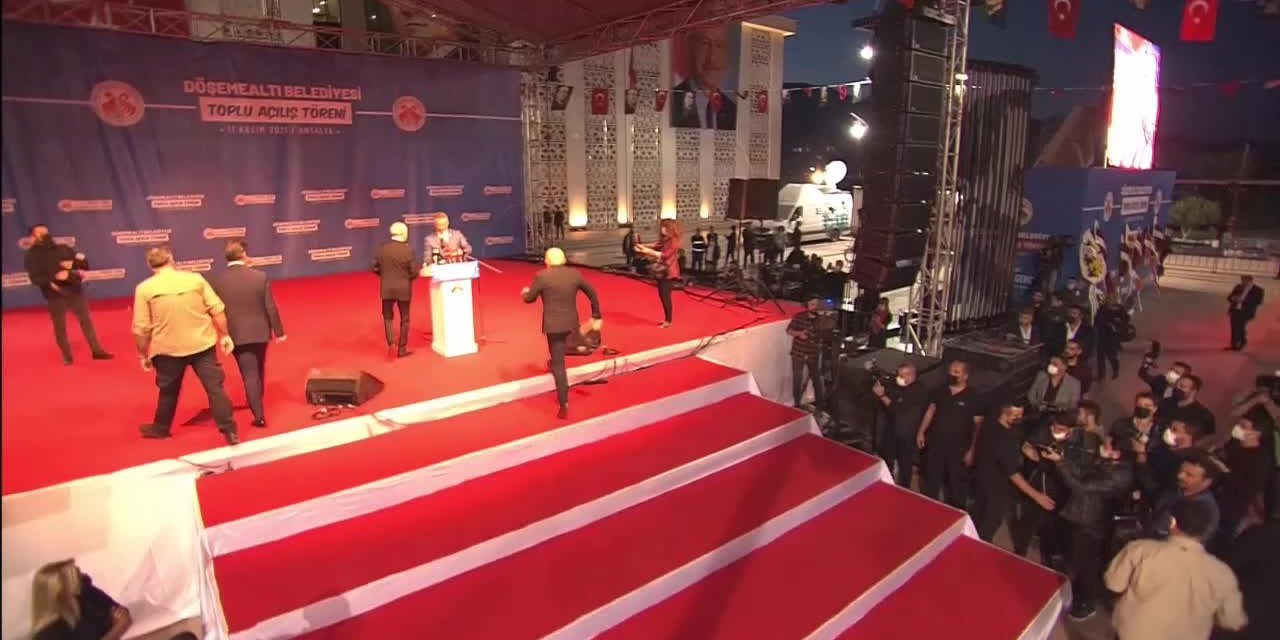 KILIÇDAROĞLU: “UNUTMAYIN, AZ KALDI, GELİYOR GELMEKTE OLAN”