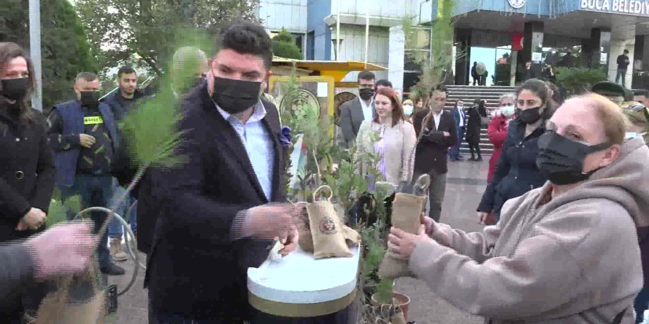 BUCA BELEDİYESİ’NDEN VATANDAŞLARA 3 BİN FİDAN
