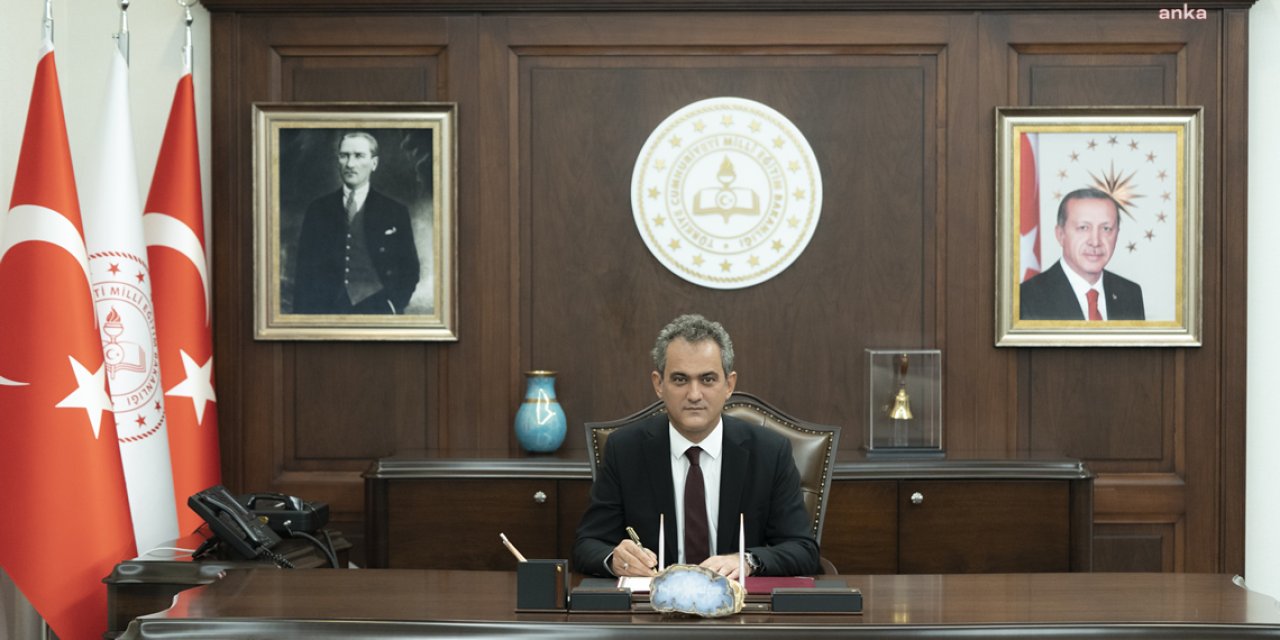 MEB'TEN AÇIKLAMA: "AÇIK ÖĞRETİM ORTAOKUL VE LİSE SINAVLARI ÇEVRİM İÇİ YAPILACAK"
