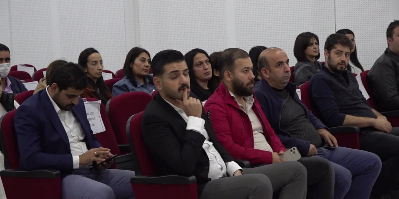 HATAY BÜYÜKŞEHİR BELEDİYESİ PERSONELİNE TATBİKATLI YANGIN EĞİTİMİ