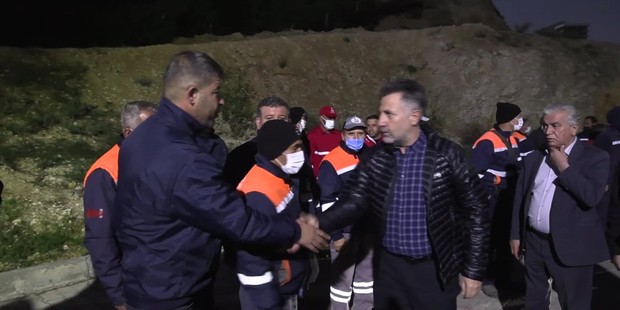 BAŞKAN SANDAL, İŞÇİLERE SESLENDİ: “BİZ BİR AİLEYİZ VE HER ZAMAN YANINIZDAYIZ”