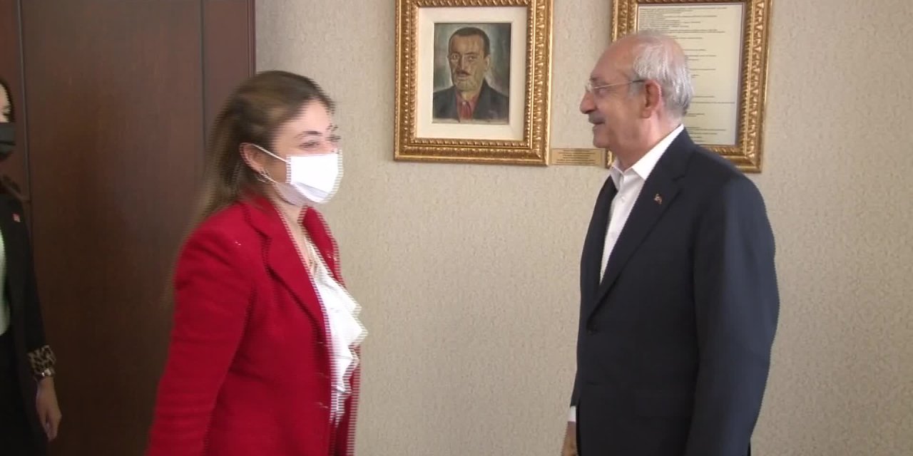 CHP GENEL BAŞKANI KILIÇDAROĞLU, GENÇLİK KOLLARI YÖNETİMİNİ KABUL ETTİ