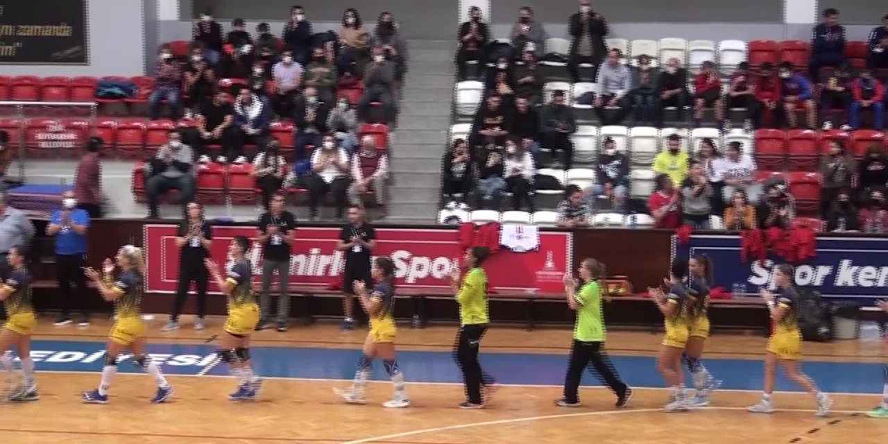 İZMİR BÜYÜKŞEHİRLİ HENTBOLCULAR AVRUPA'DA AVANTAJ ELDE ETTİ