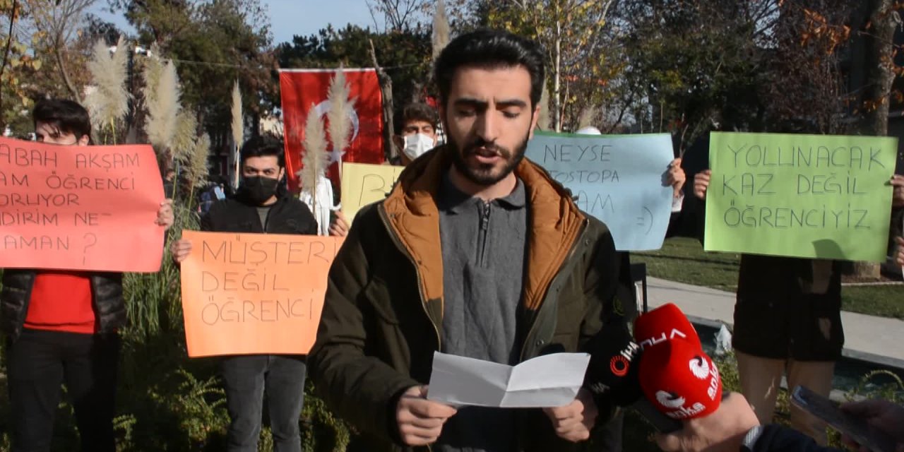 ÖĞRENCİLERDEN ZAM PROTESTOSU