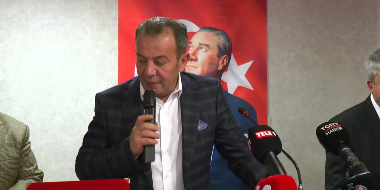 TANJU ÖZCAN: “SOSYAL DEMOKRASİYİ KURAN-I KERİM VE HZ. PEYGAMBER’İN HADİS-İ ŞERİFLERİNİ OKUYARAK BENİMSEMİŞ BİRİYİM”