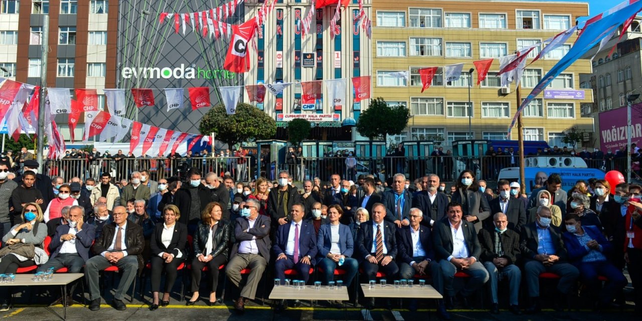 KAFTANCIOĞLU: "SİZİ DEĞİL DE KENDİNİ DÜŞÜNEN, CEBİNİ DÜŞÜNEN HER KİM OLURSA OLSUN, ONLARA SANDIKTA GÜLE GÜLE DEYİN"