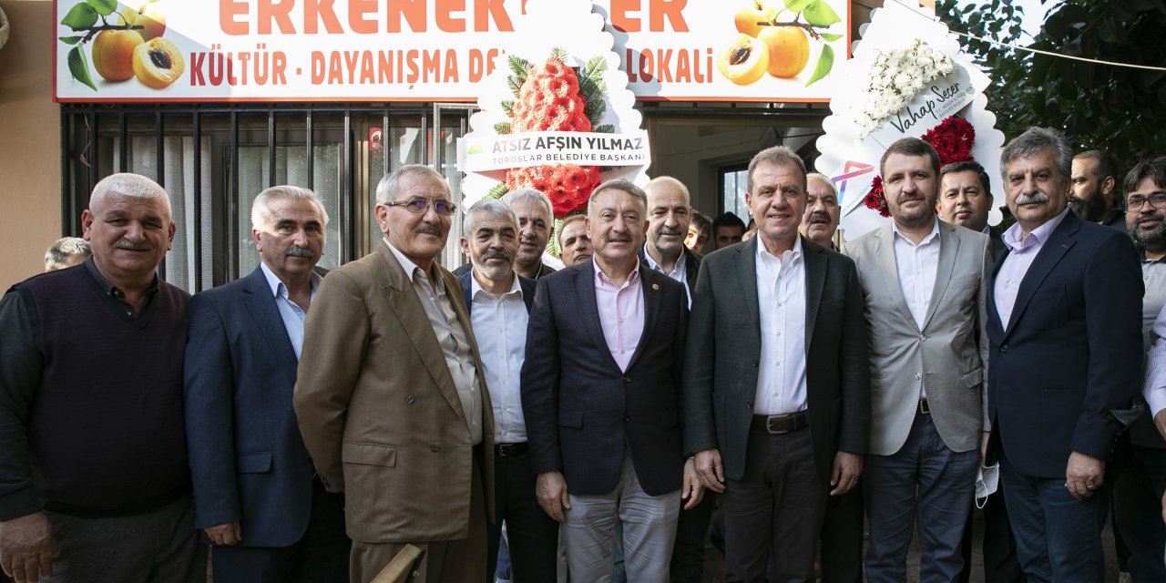 VAHAP SEÇER: “ÜLKEMİZ VE MERSİNİMİZ ADINA ÇOK İŞ YAPMAMIZ GEREKİYOR”