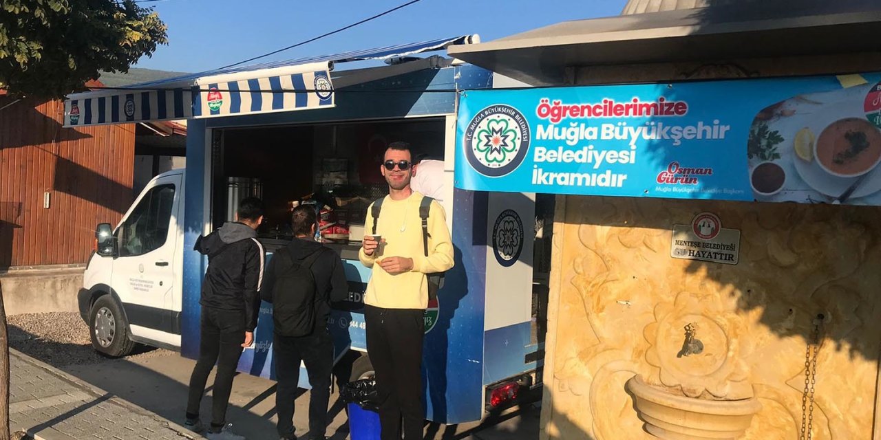 MUĞLA BÜYÜKŞEHİR'DEN ÖĞRENCİLERE ÇORBA İKRAMI