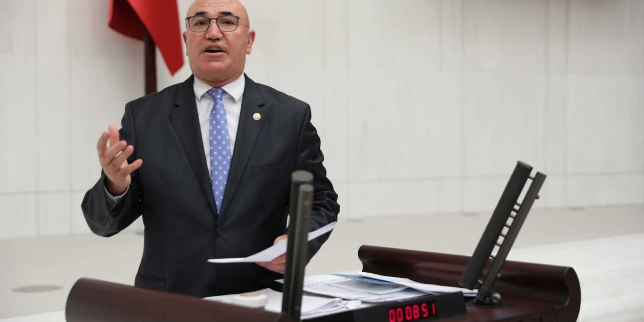 TANAL: "KENDİ SEÇMEN KİTLESİ DE KARŞI OLDUĞU İÇİN AKP, 50 ARTI 1’DEN KURTULMAYA ÇALIŞIYOR"