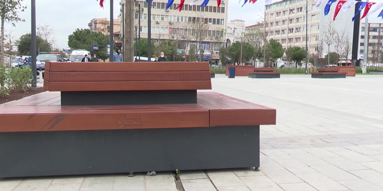İMAMOĞLU, İBB'NİN YENİLEDİĞİ BAĞCILAR MEYDANI'NI HİZMETE AÇTI: "PROJELERİMİZİN SAHİBİ HALKTIR, MİLLETTİR"