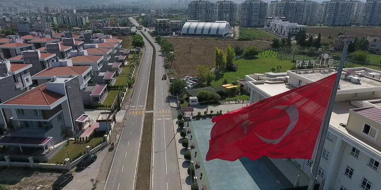 HATAY'DA YOL YENİLEME ÇALIŞMALARI DEVAM ETTİ