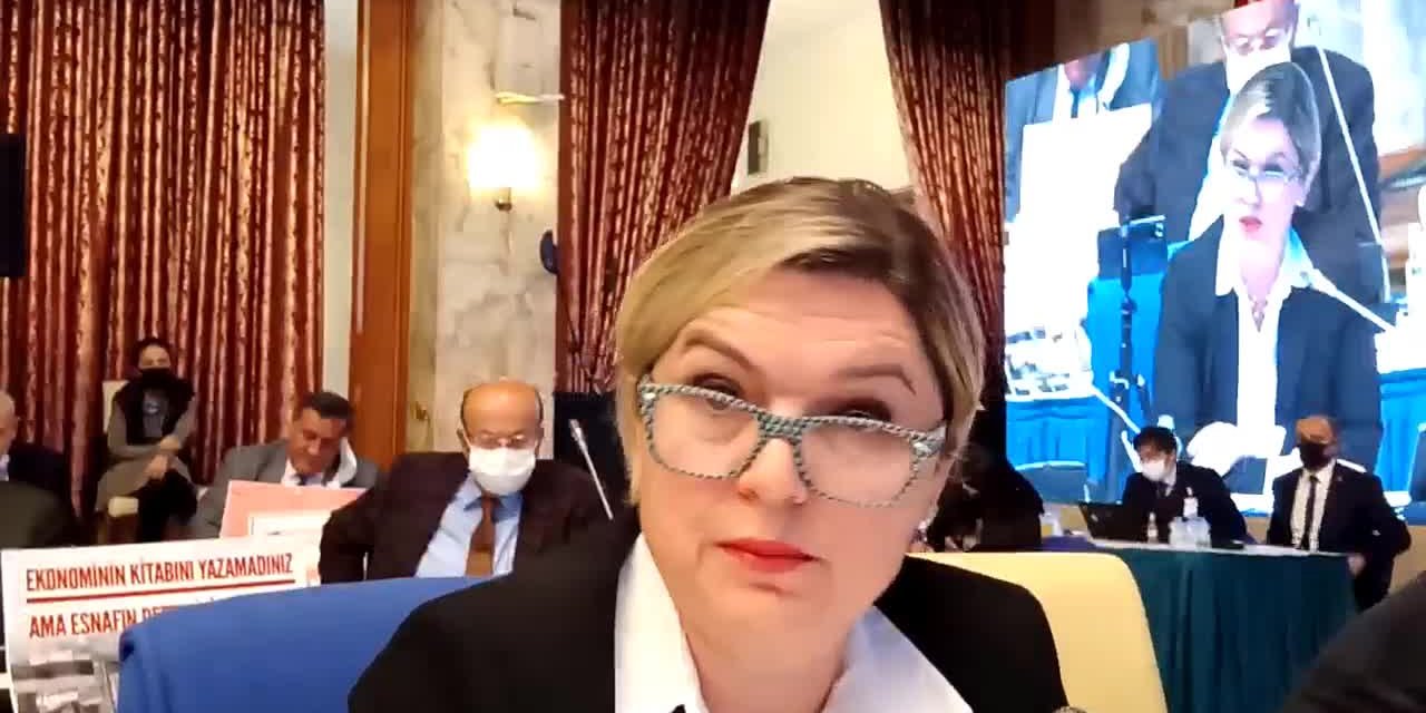 CHP'Lİ BÖKE: "MERKEZ BANKASI’NIN KURU MÜDAFAA EDEBİLECEĞİ ARAÇLAR ORTADAN KALDIRILDI, TÜRK LİRASI SAVUNMASIZ BIRAKILDI”